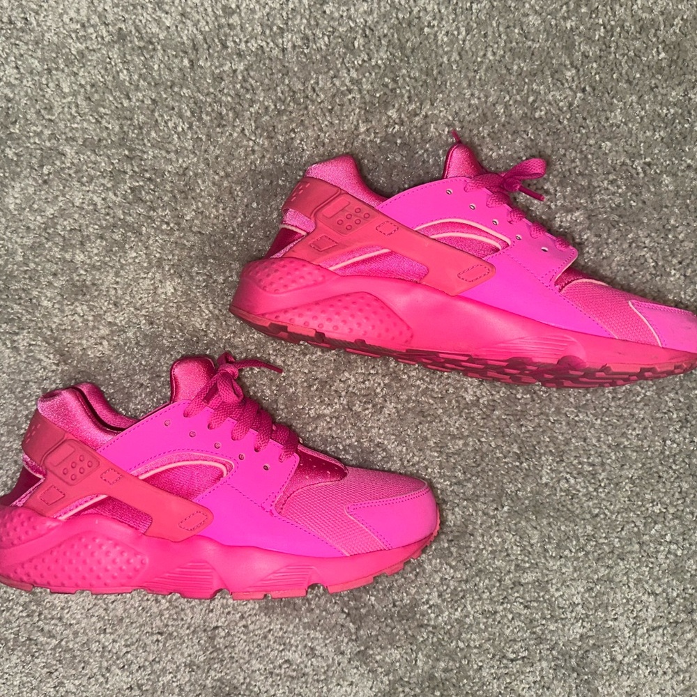 Nike huaraches Kids Hot Pink Athletic Sneakers